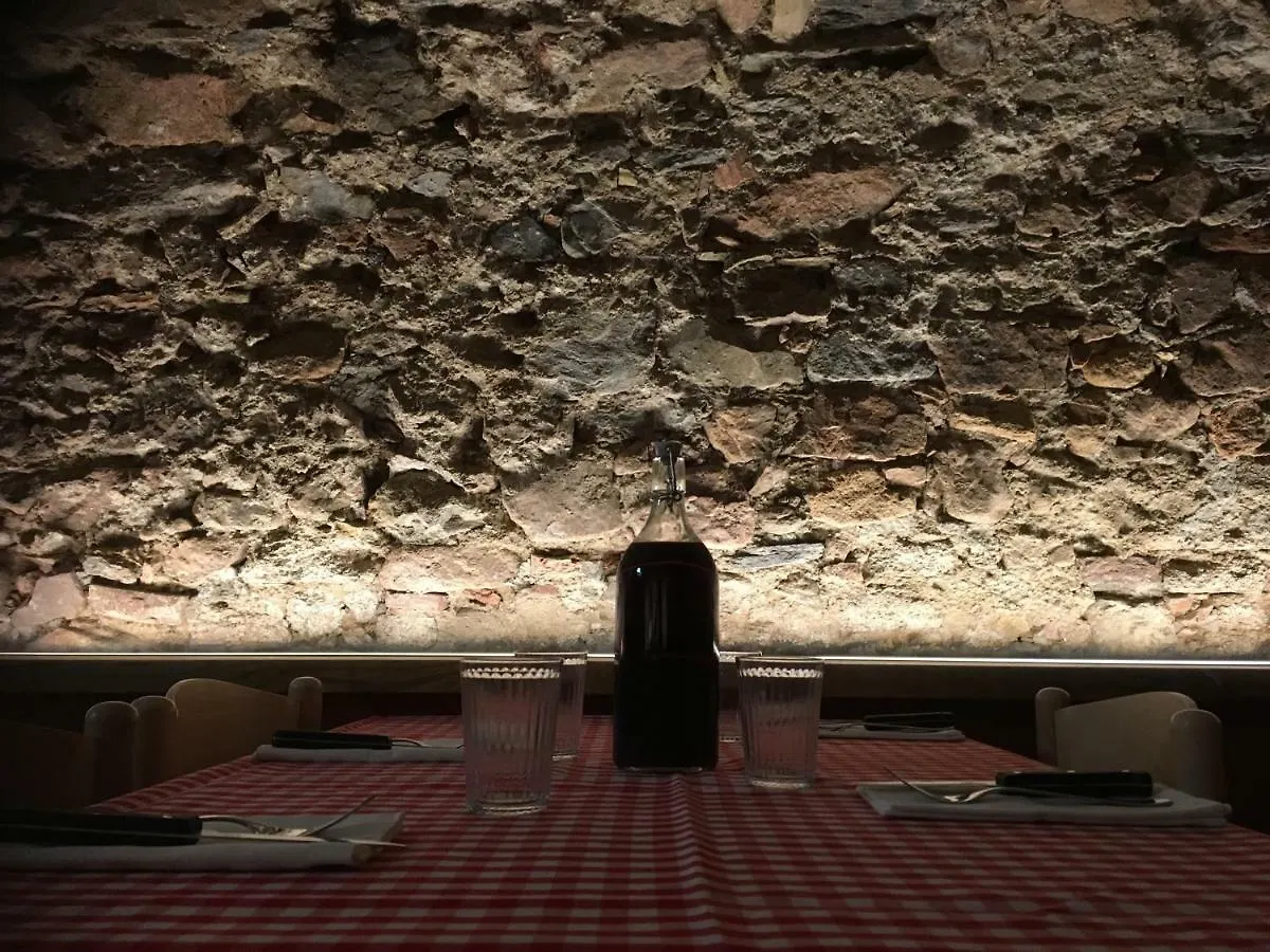 Osteria Al Cantonaccio Apartments Brusimpiano